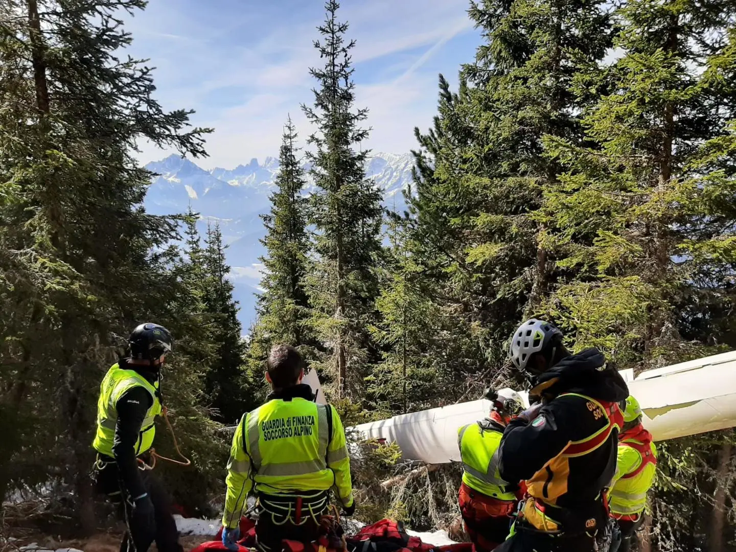 Val Pusteria aliante caduto: morti istruttore di volo e il suo allievo