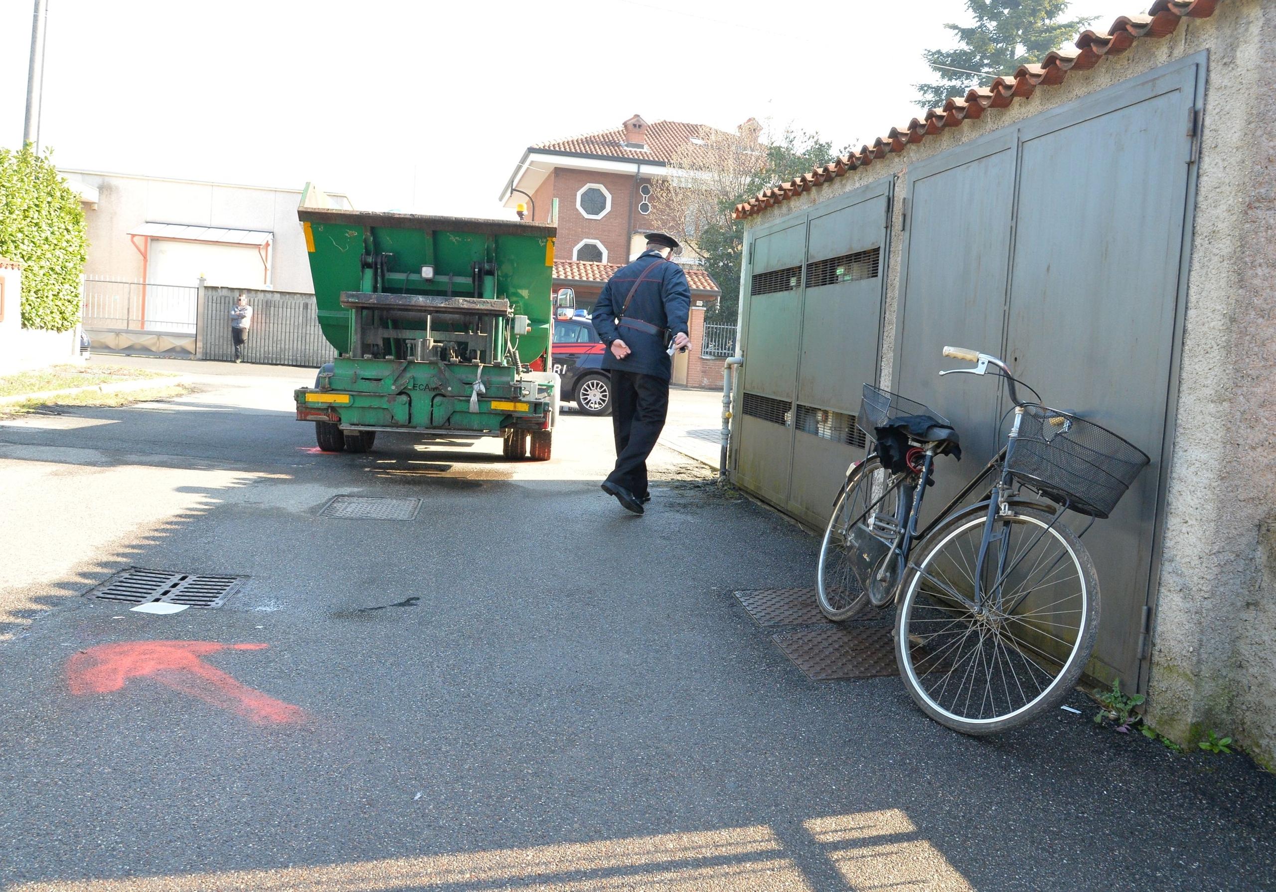 Caronno Pertusella Donna In Bici Travolta E Uccisa Da Mezzo Della Nettezza Urbana