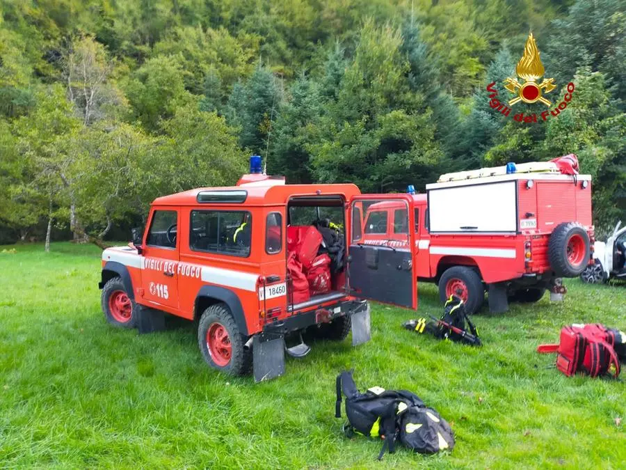 Maiori, pensionato muore annegato per salvare il suo cagnolino