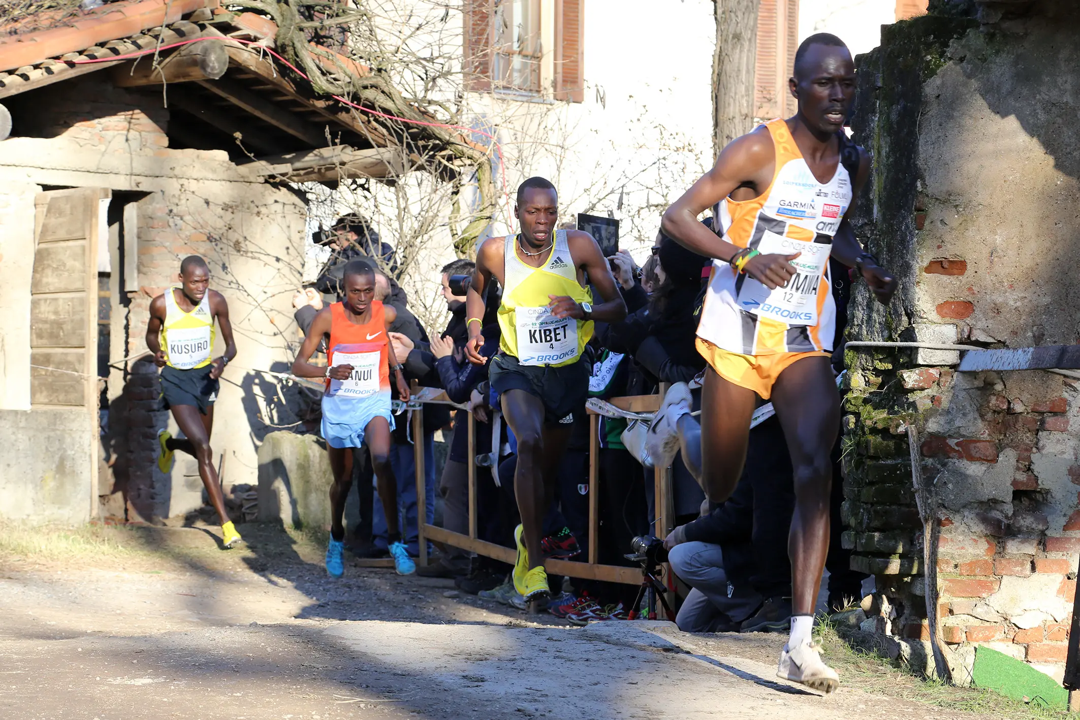 A San Vittore Olona la Strongmanrun