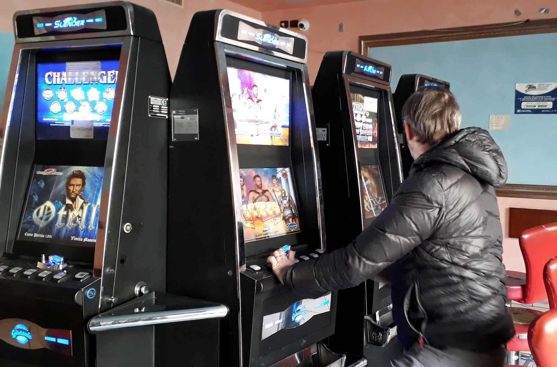 Le slot machine fanno gola ai ladri - La Provincia Pavese