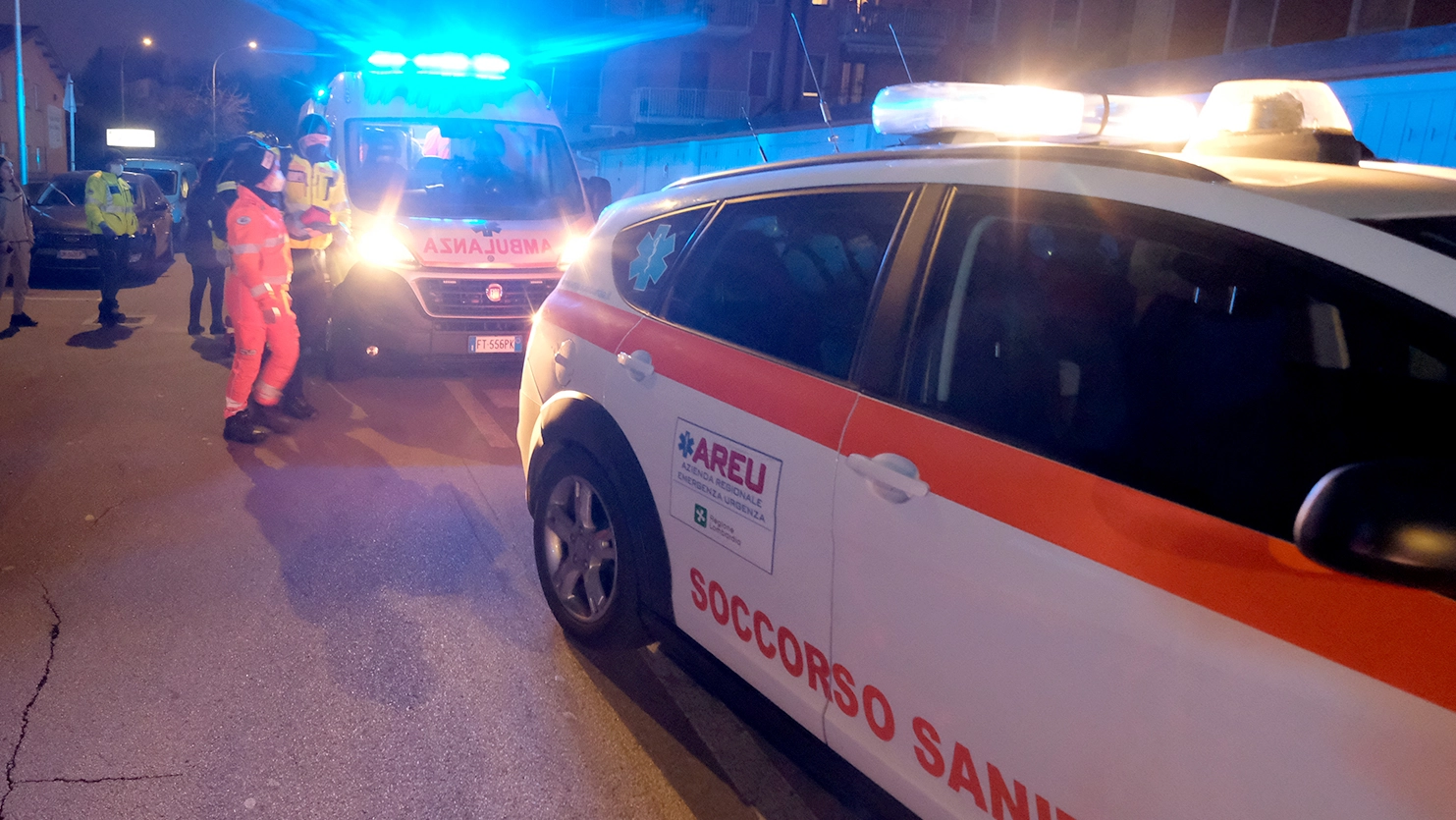 I soccorsi sul luogo dell'incidente a Lissone