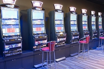 Le sale slot erano l'obiettivo della banda