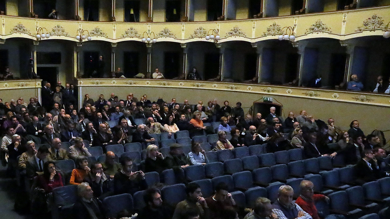 Il convegno al teatro Cagnoni