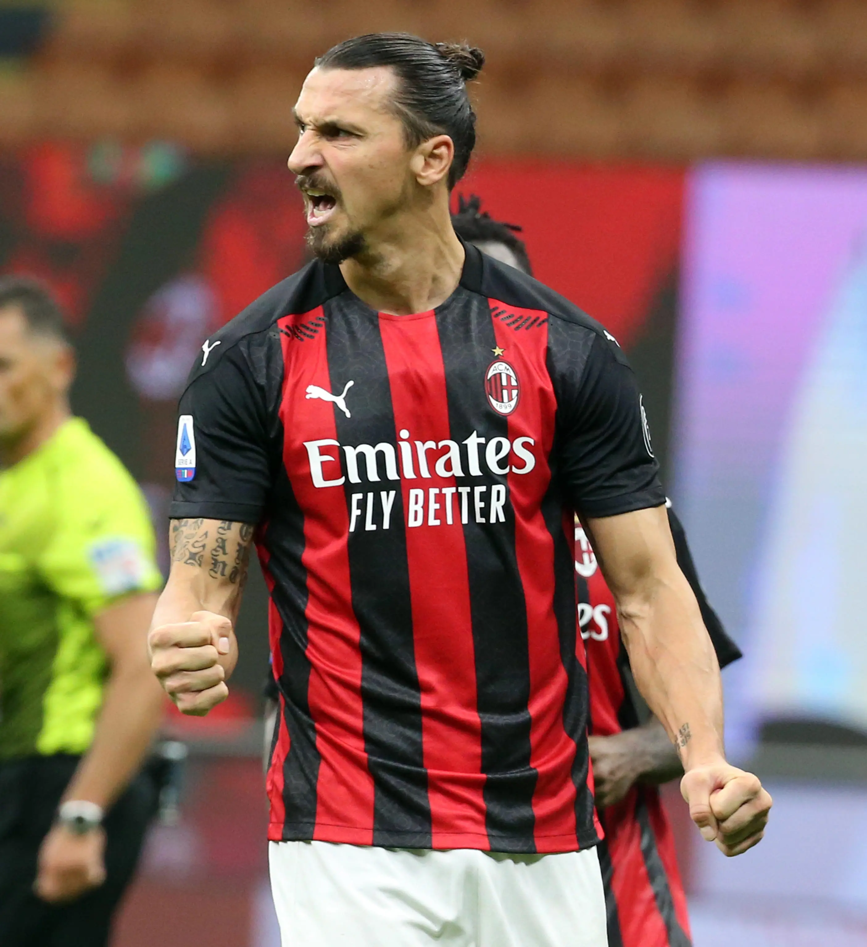 Milan-Atalanta, Ibrahimovic scatenato: rompe il vetro del pullman con una manata