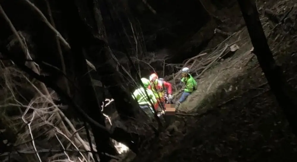 Cortenova, precipita in un burrone della valle dei Mulini: lo salva il Soccorso alpino