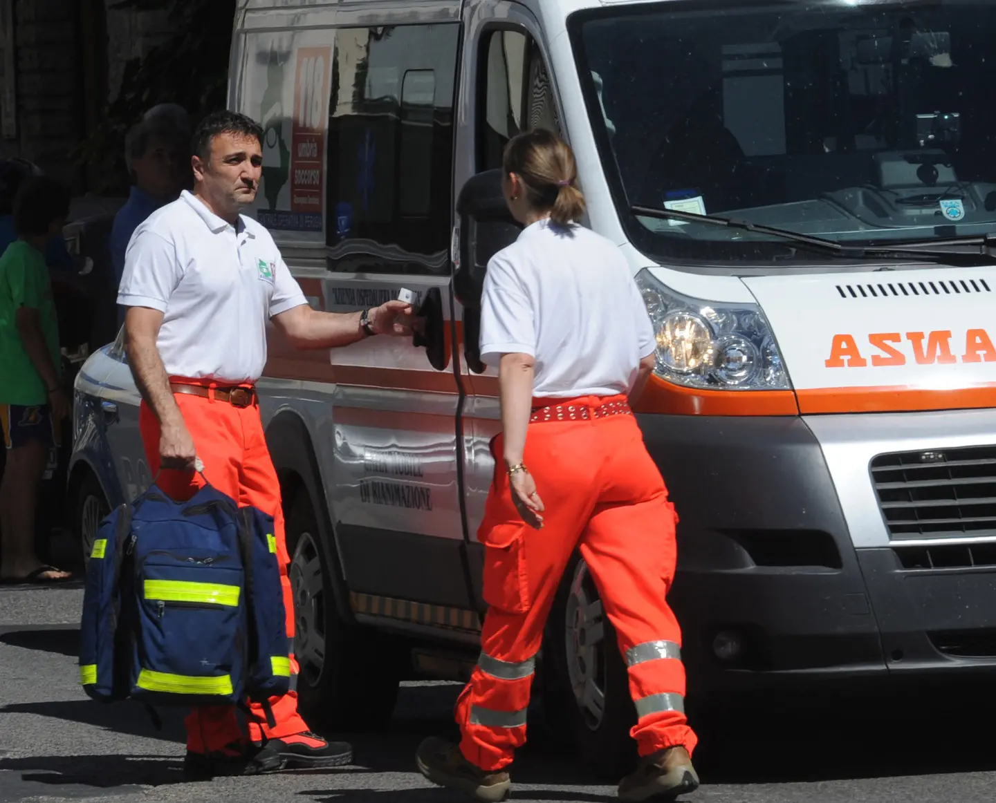 All’esame della patente con l’auricolare: l’aggeggio è rimasto incastrato, preso 25enne