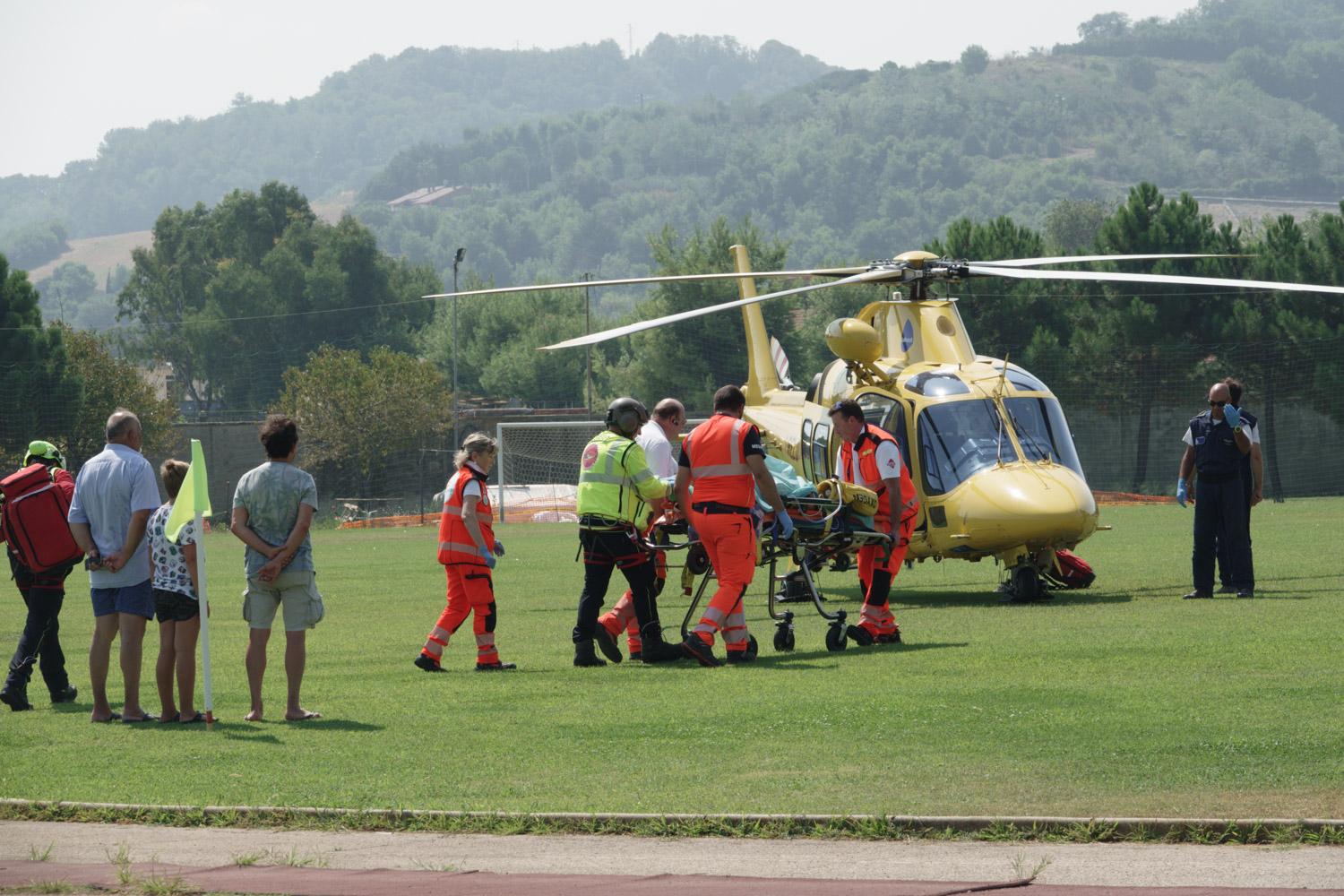 Incidente Sul Lavoro A Boffalora Operaio Schiacciato Da Muletto Grave