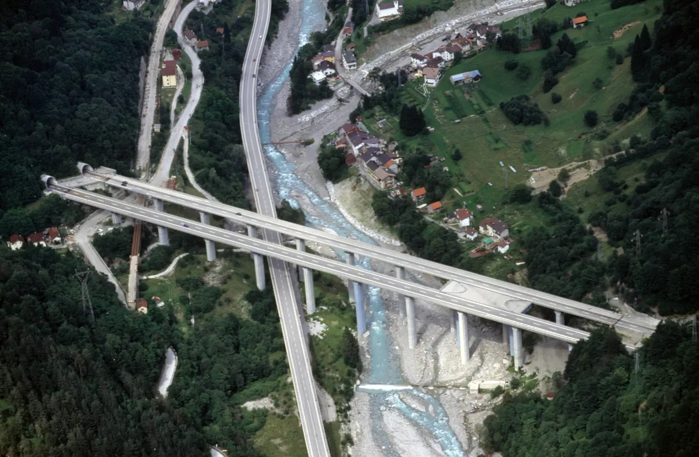 Esodo e controesodo tedesco: code in entrambe le direzioni sull'autostrada del Brennero