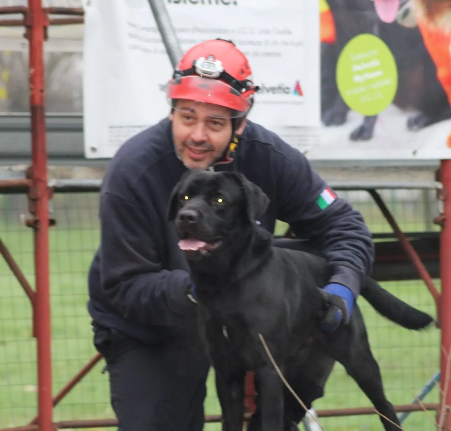 Ospitaletto, polpette avvelenate ai cani da ricerca: trappola alla Protezione civile