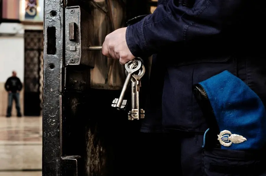 Lombardia, il reinserimento è utopia: le carceri scoppiano. Maglia nera a Brescia