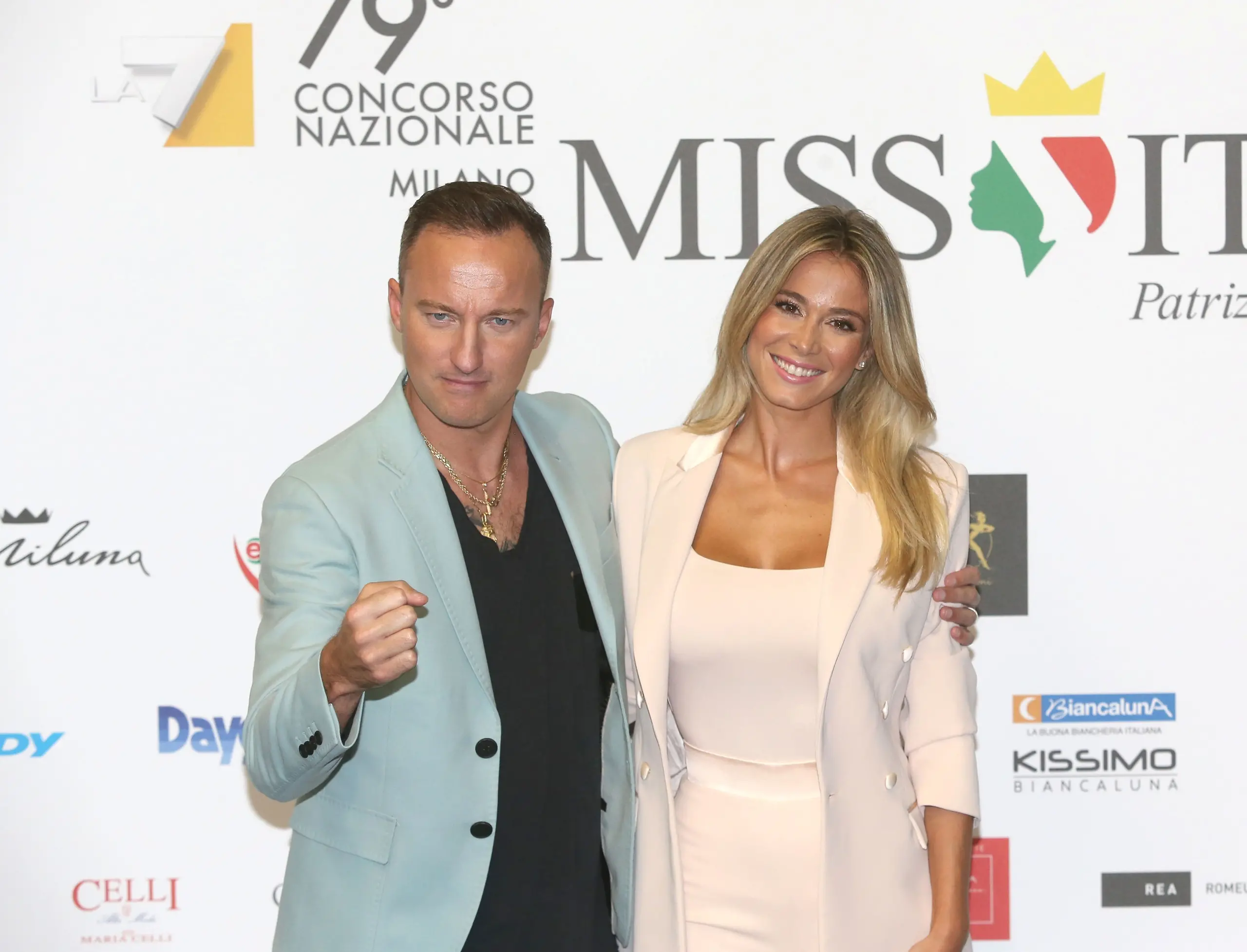 Miss Italia 2018, finale a Milano: sul palco Francesco Facchinetti e Diletta Leotta / FOTO