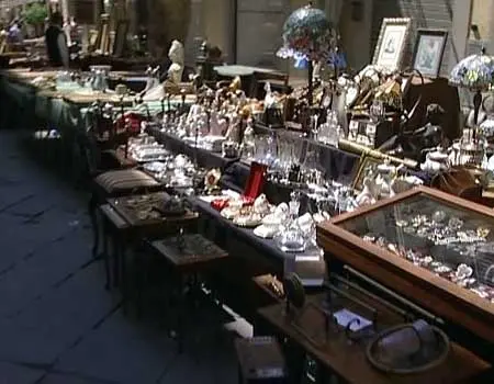 'Un Bazar per Arché', torna a Milano il mercatino di antiquariato e modernariato