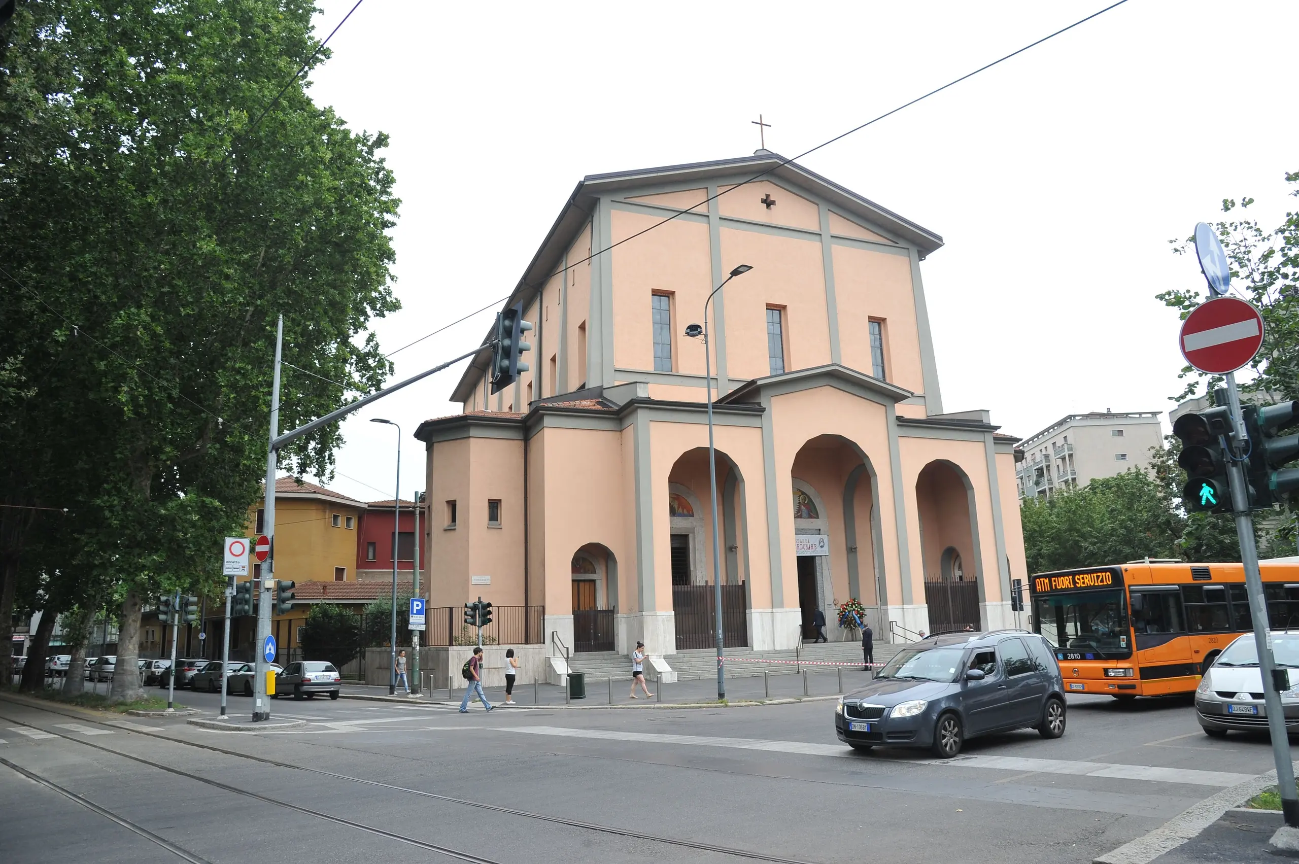 Ladro entra in casa parrocchiale: bloccato da sacerdote