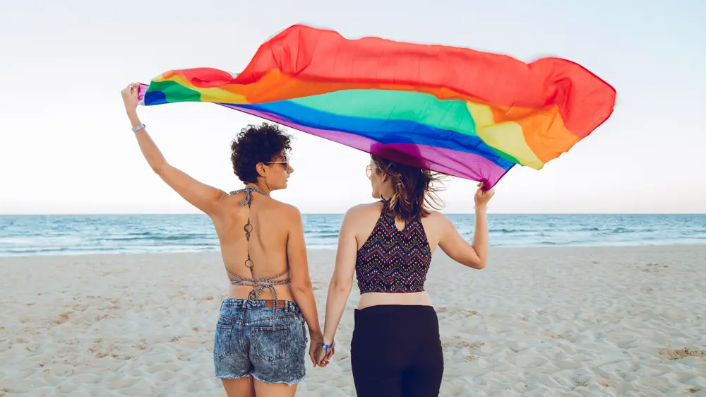 Turismo Lgbtq+: l'Italia per la prima volta è tra le mete predilette. La classifica