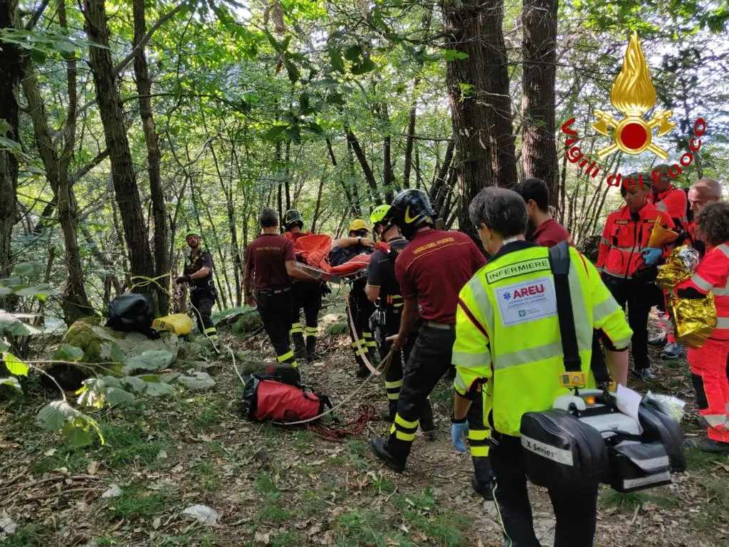 Magreglio, soccorso un escursionista all'Alpetto