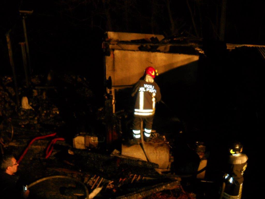 Incendio A Caslino In Un Azienda Agricola Morte Nel Rogo 60 Capre