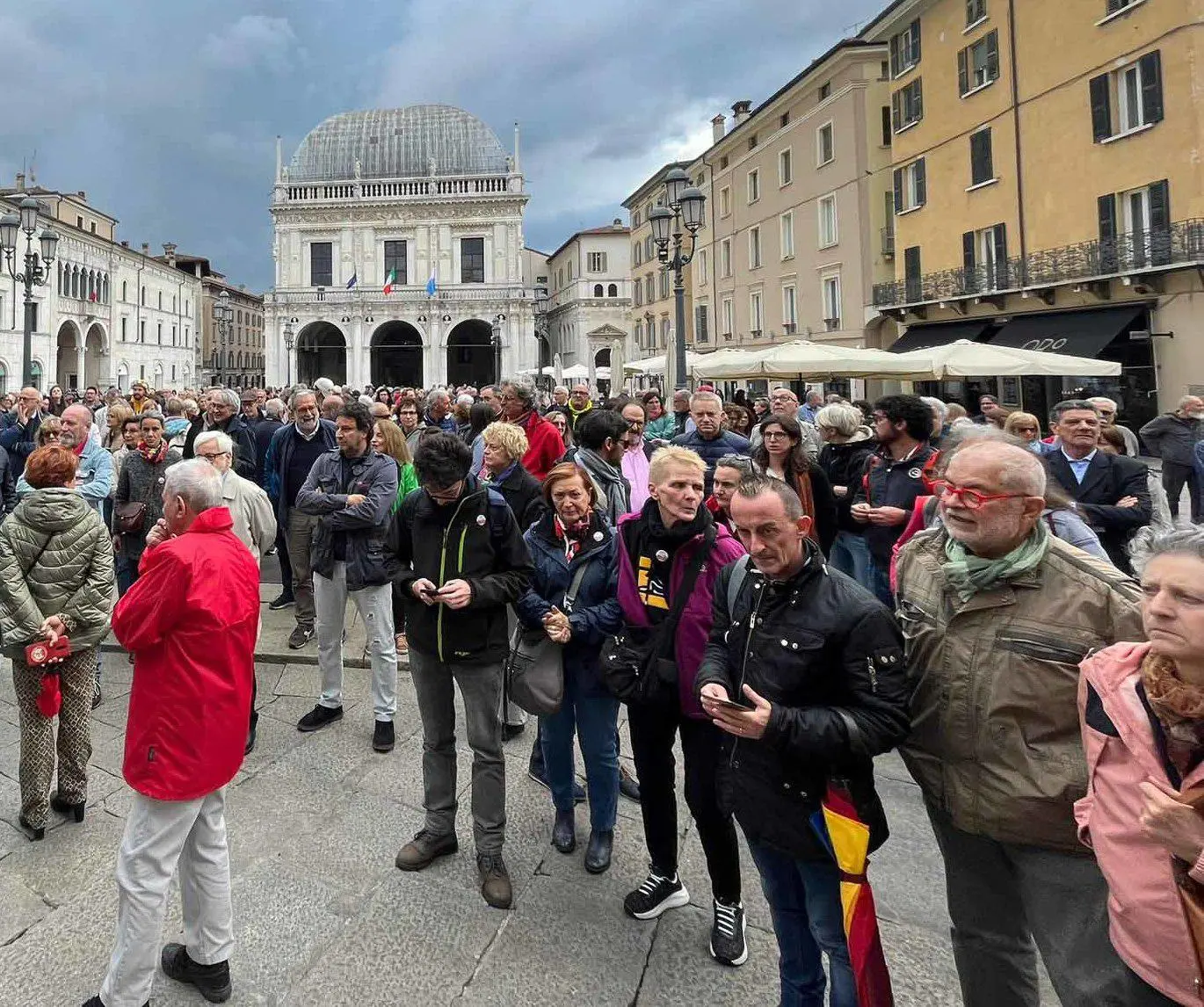 Brescia, con i big arriva la protesta Il processo Loggia infiamma la sfida