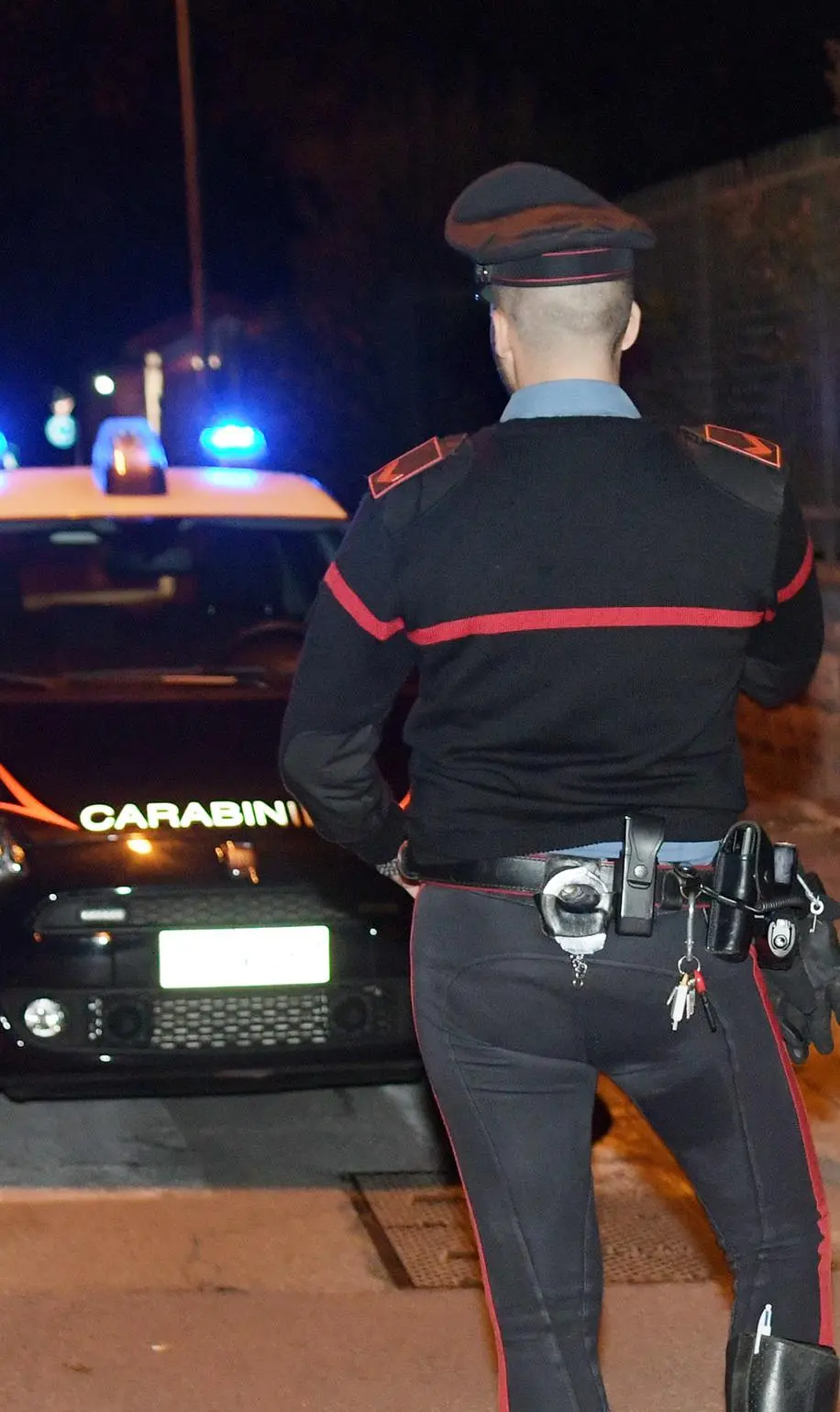 Coca, soldi e bilancia: arrestato