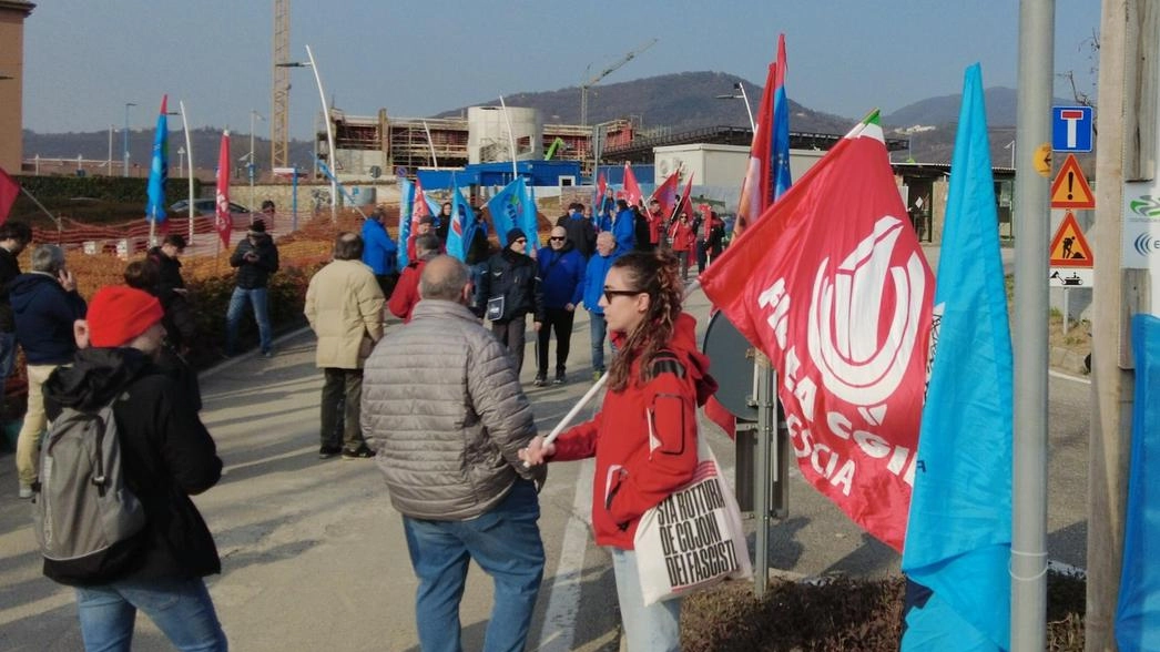 Morti sul lavoro, maxi-sciopero: "Basta appalti per risparmiare. Gli incidenti non sono fatalità"