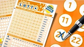 Una schedina del gioco del Lotto