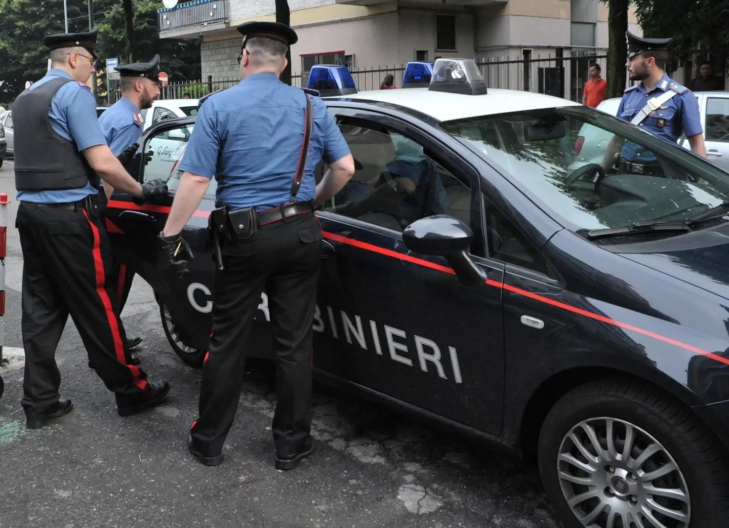 Lomagna, ragazza di 14 anni scomparsa da cinque giorni: ''Torna a casa"