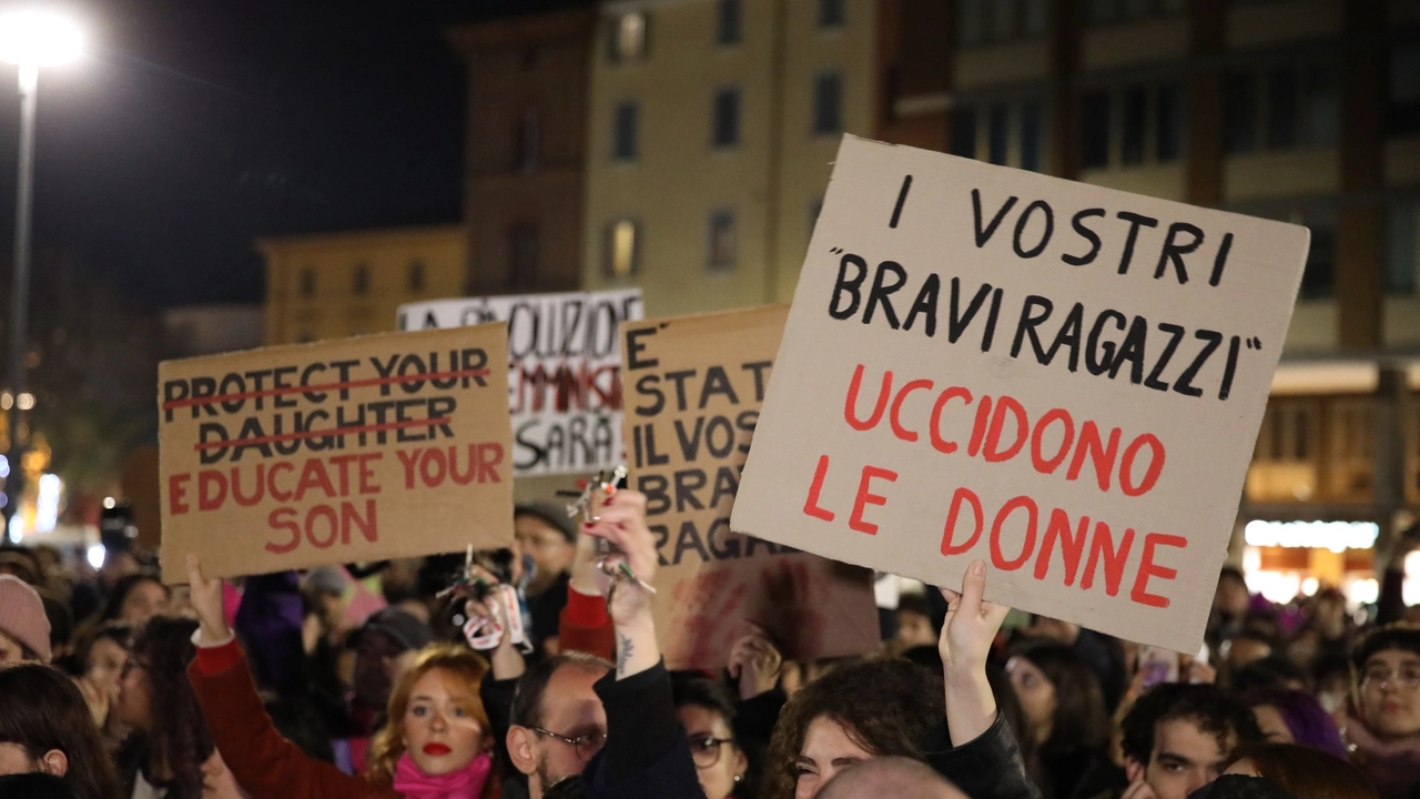 Immagini da una Manifestazione di Non una di meno contro la violenza sulle donne