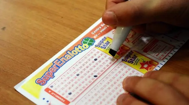 Superenalotto Lotto e 10eLotto di oggi venerd 1 dicembre i