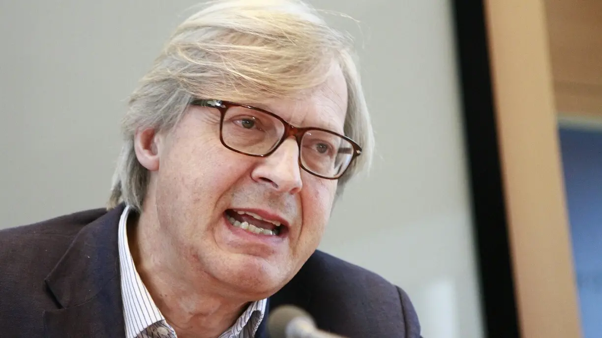 Vittorio Sgarbi: Beppe Sala? Un burocrate, io avrei potuto batterlo