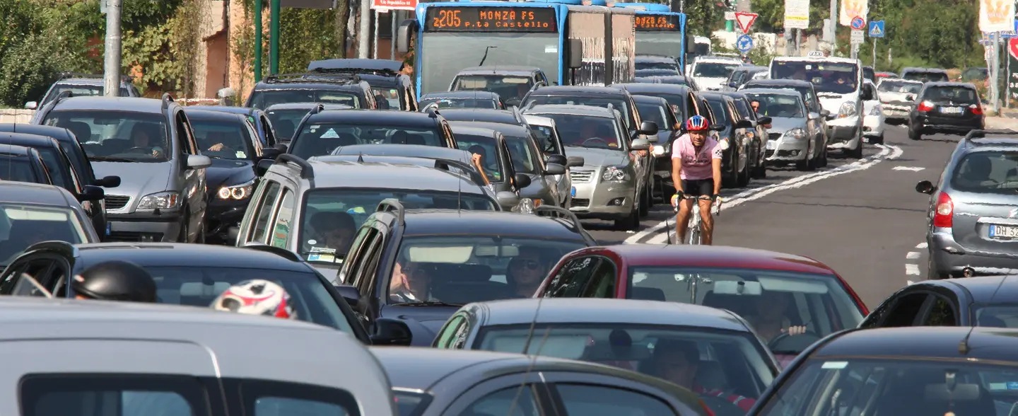 Monza, il Comitato aria pulita: "Poco smog perché si misura nel Parco"