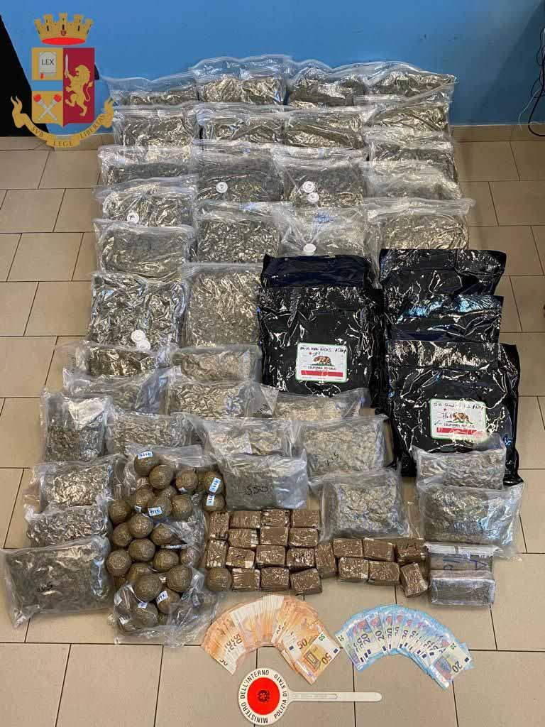 Cesano Boscone Nasconde In Garage 60 Chili Di Droga Arrestato Uomo Di 57 Anni