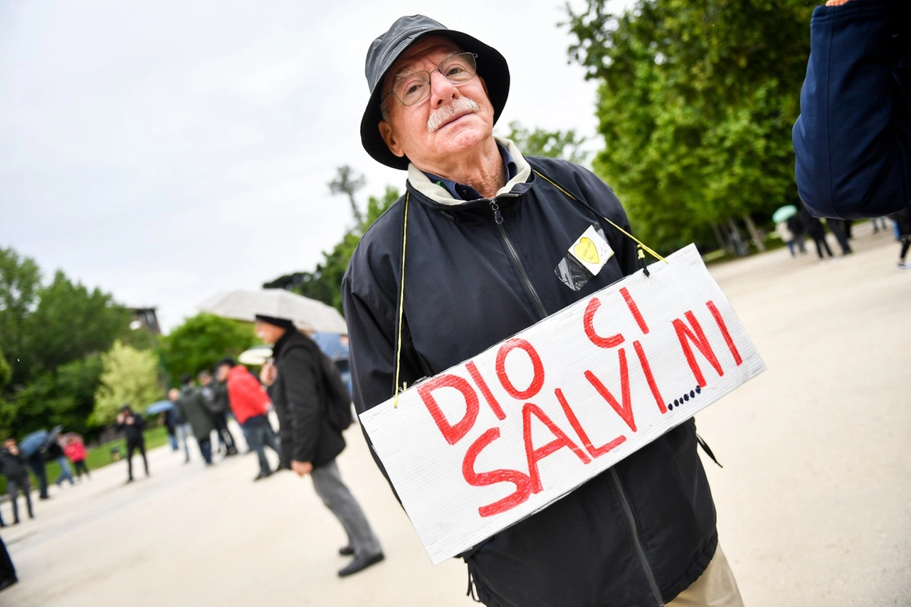 Manifestazione contro sovranisti