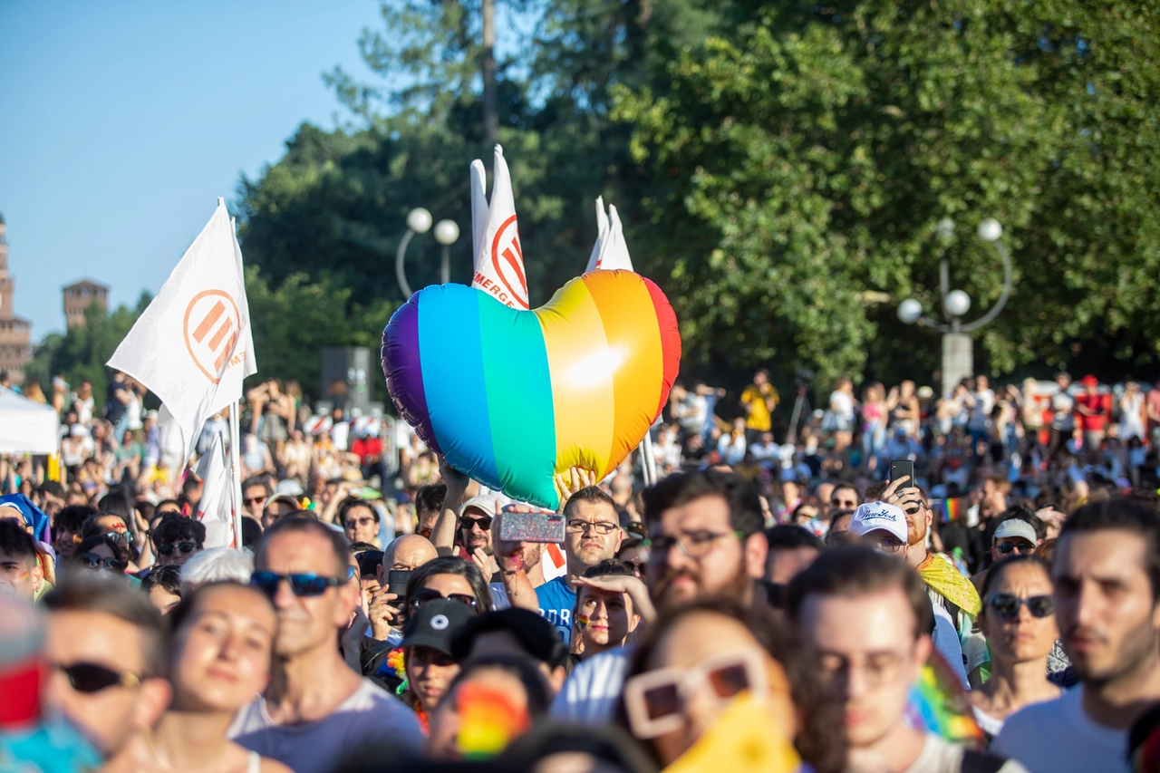 La sfilata del Pride 2023 a Milano