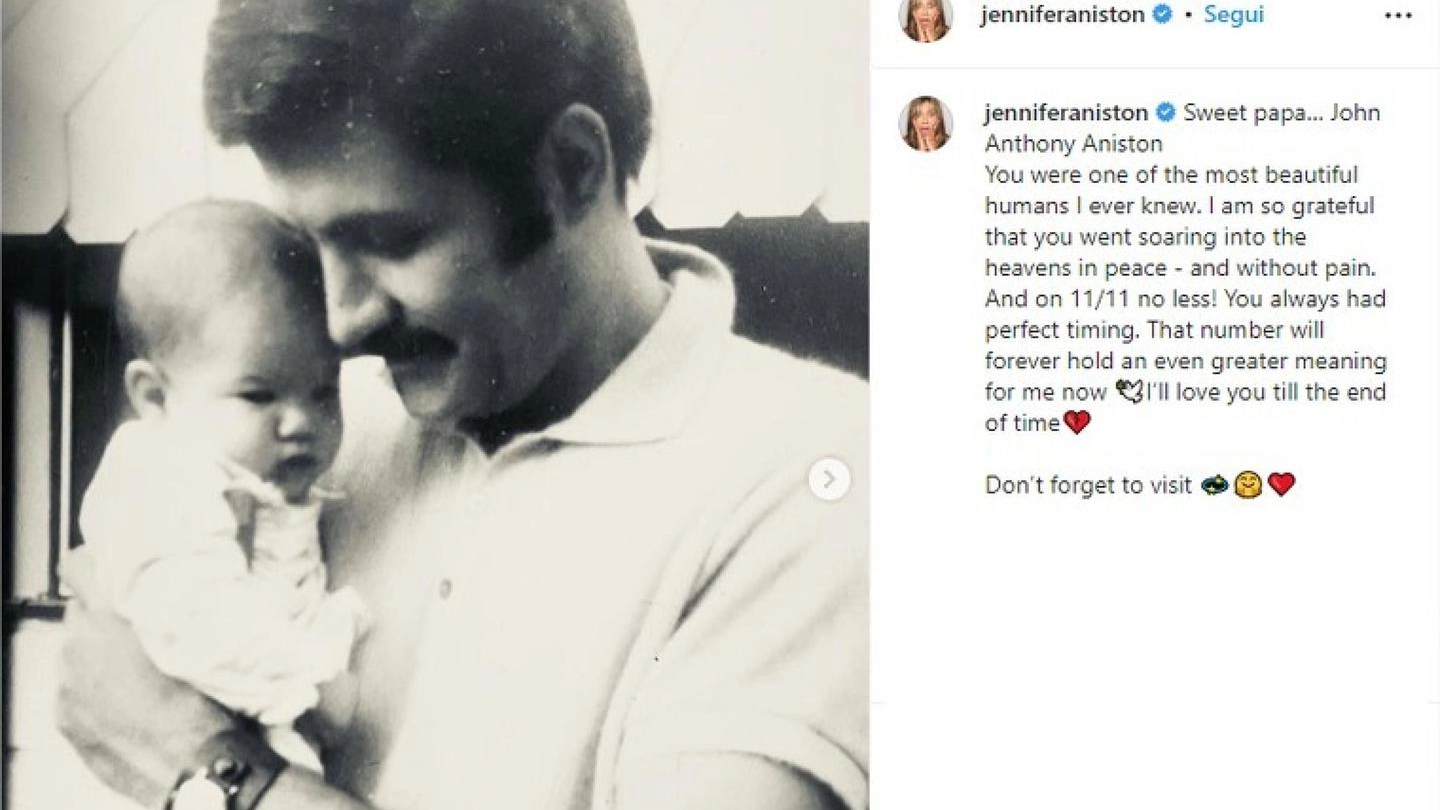 Il post con cui Jennifer Aniston ha ricordato il padre John