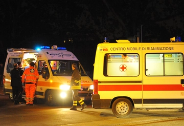 Crema, incidente nella notte: motociclista 23enne in codice rosso