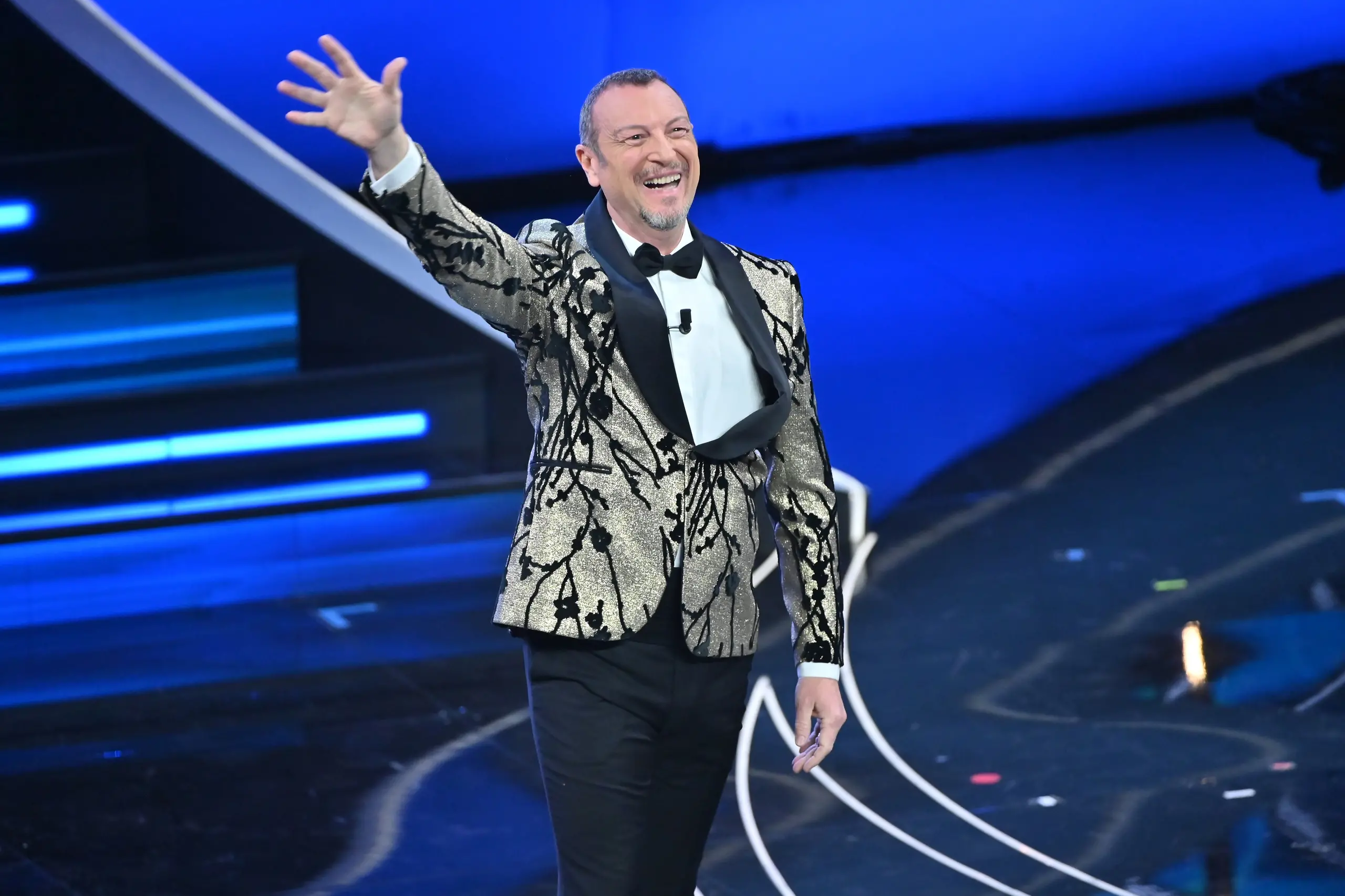 Sanremo 2024, svelati i duetti: Dargen omaggia Morricone e Mahmood ripesca Dalla