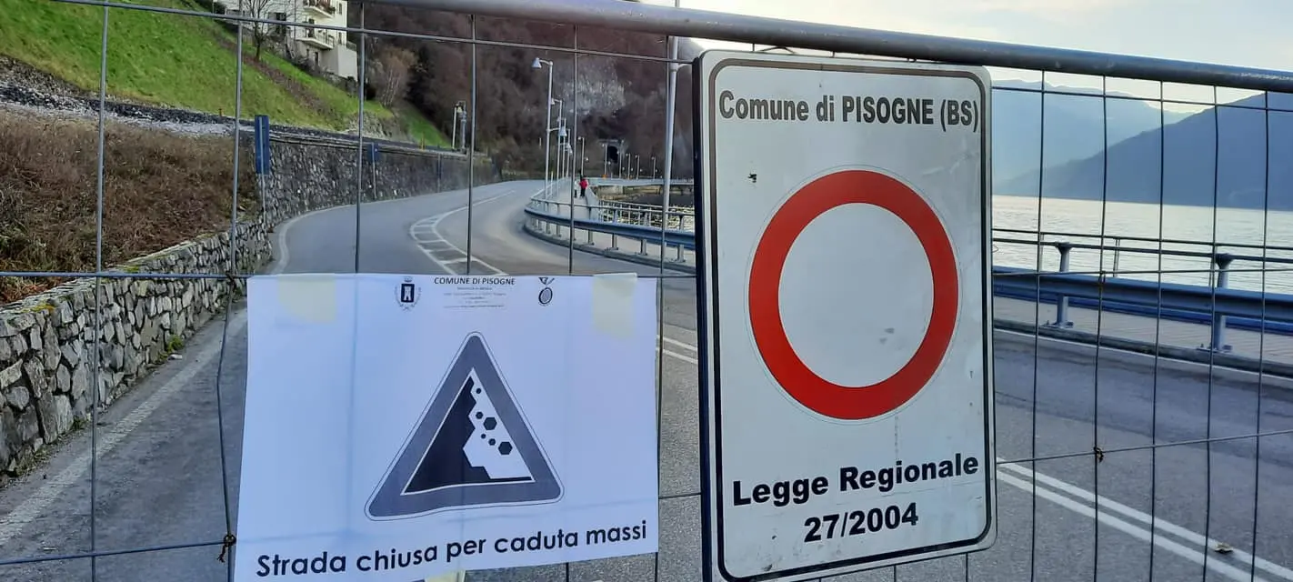 Pisogne, frana sulla Sebina Orientale: strada chiusa e traffico in tilt