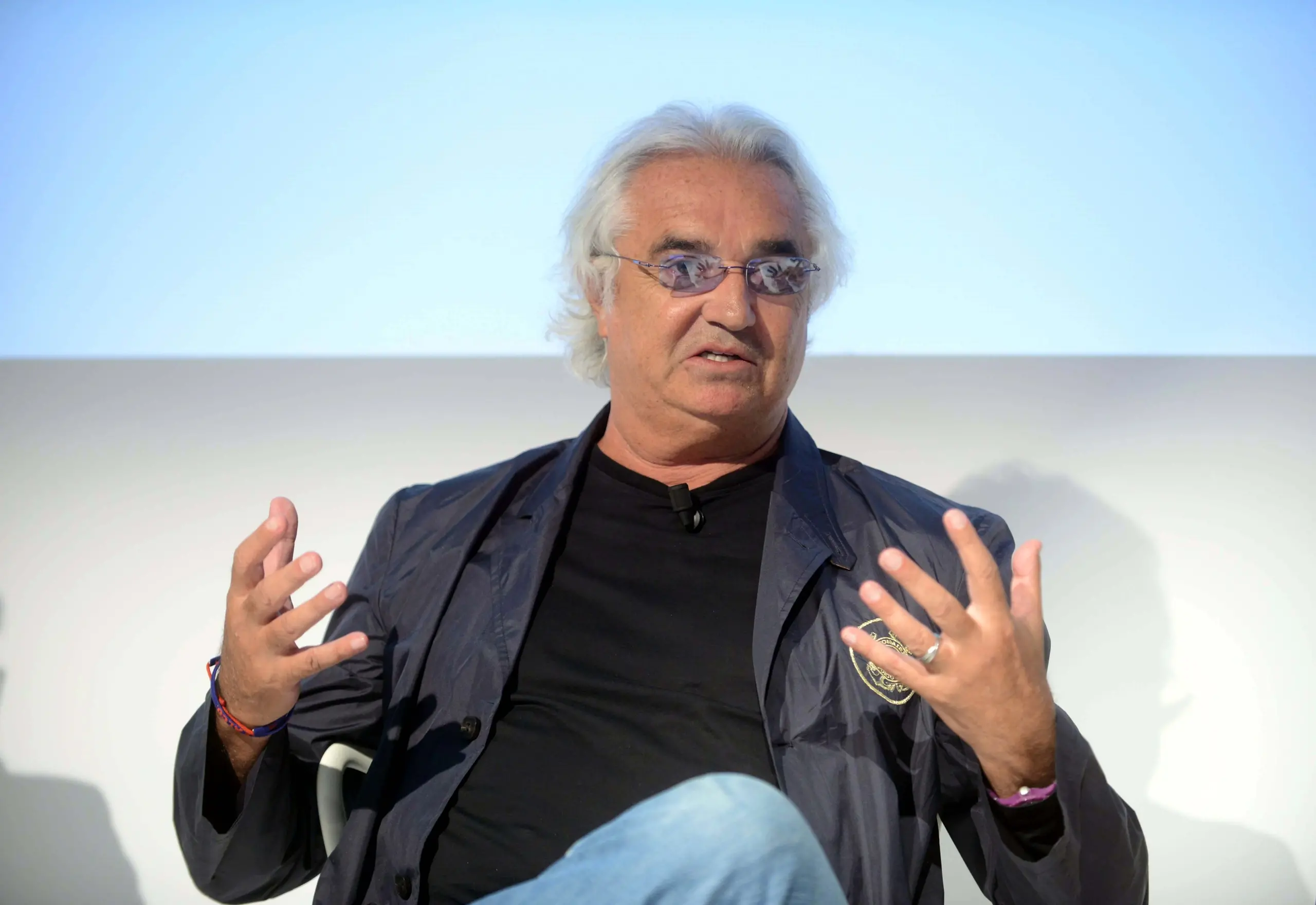 Flavio Briatore per il 'sì' al referendum: polemica a Merate