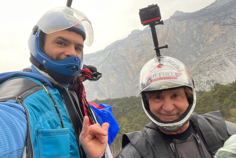 Antonio e Alessandro dopo un volo insieme dal Forcellino