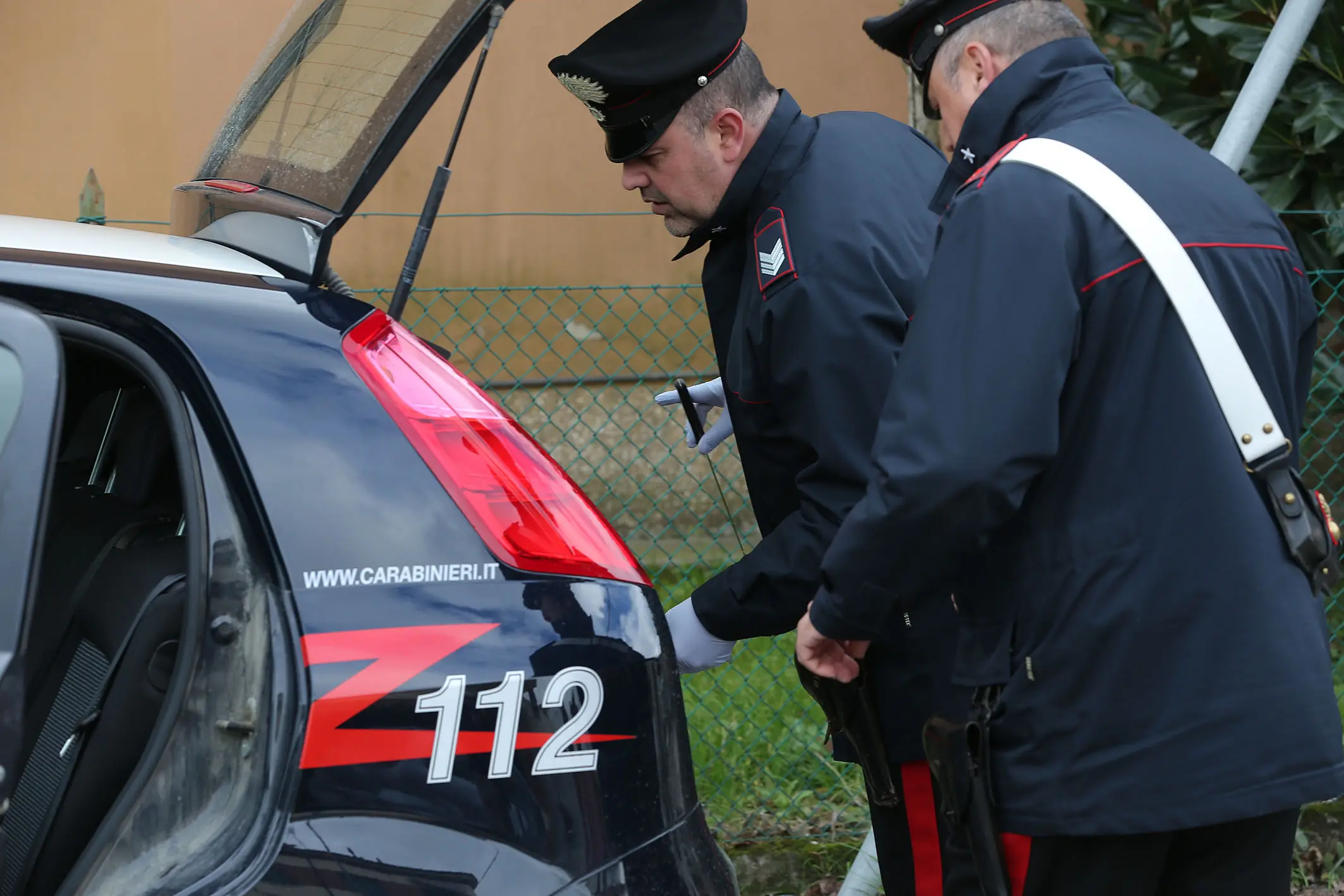 Travagliato, bandito messo in fuga da un pastore cecoslovacco