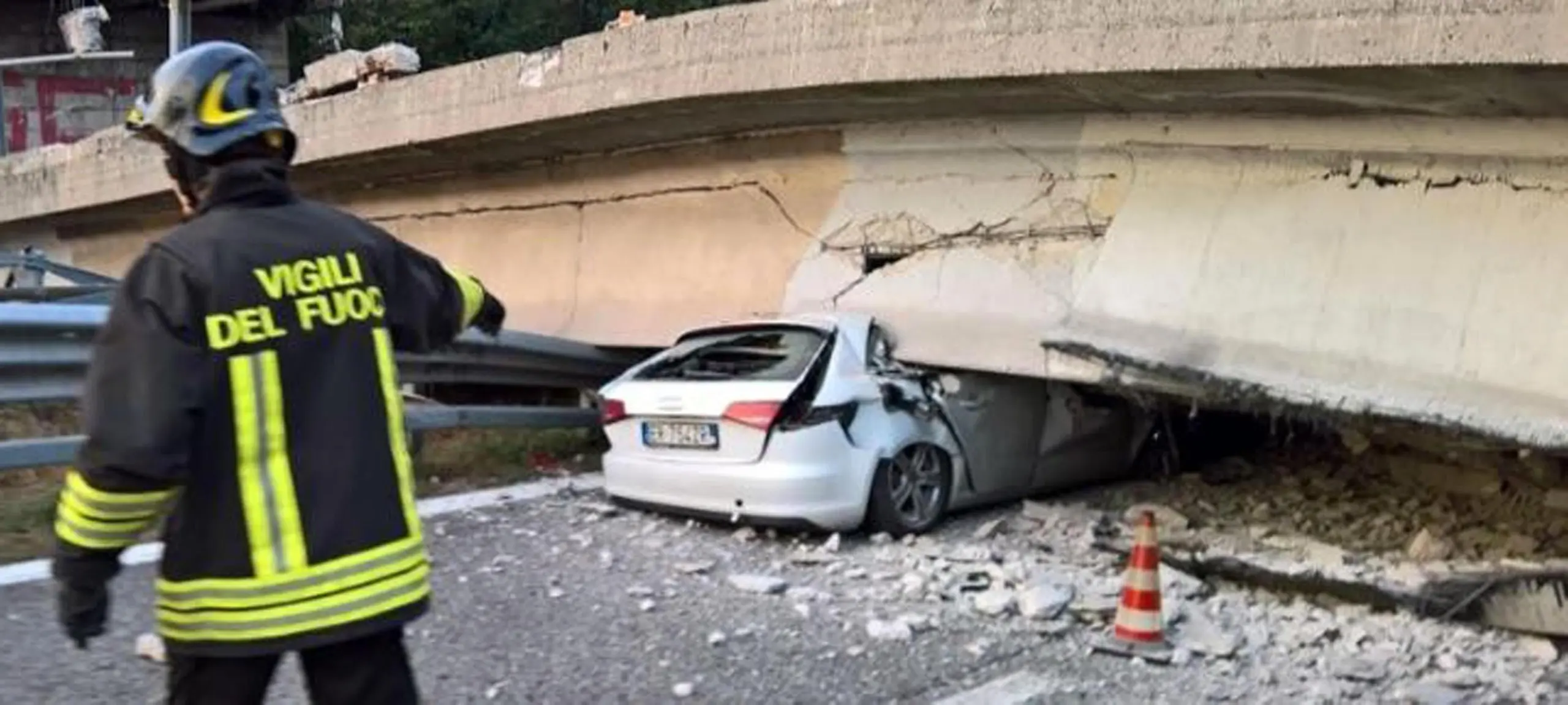 Crollo cavalcavia, la parola ai tecnici