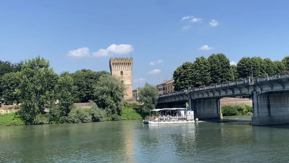 Itinerario di un'ora con partenza e arrivo al pontile di Pizzighettone