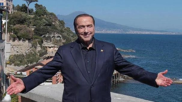 “Via Berlusconi“. Un refendum per decidere