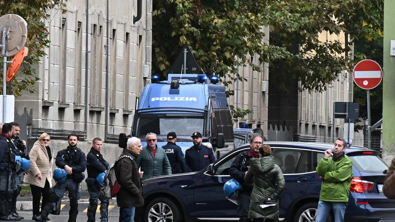 Ultrà in cerca di vendetta. Le forze dell’ordine bloccano l’assalto allo stadio