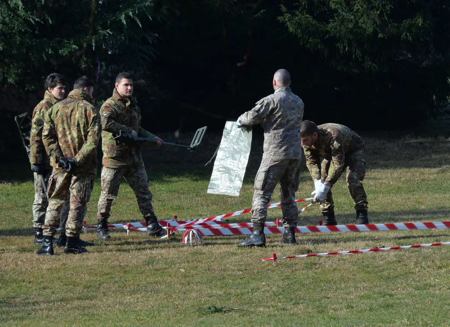 Delitto Macchi, ricerche al Parco Mantegazza