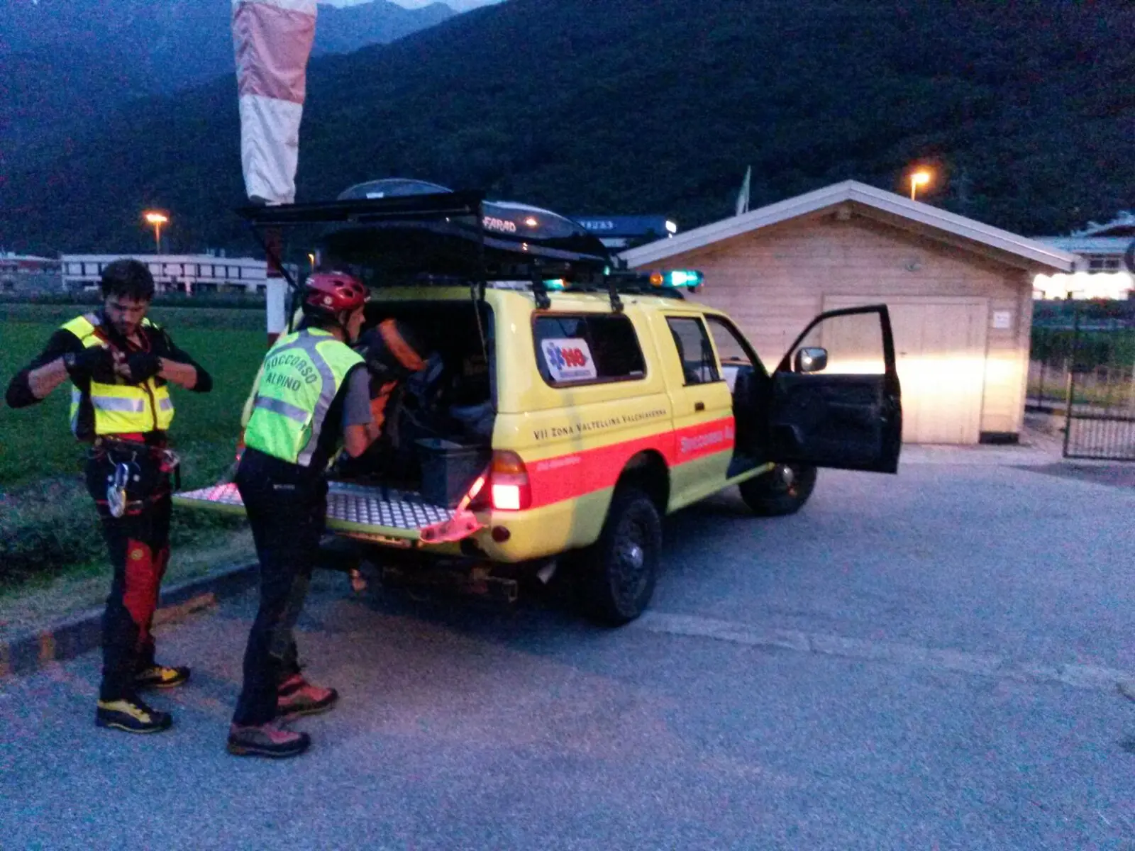 Dispersi in montagna, ritrovati sani e salvi