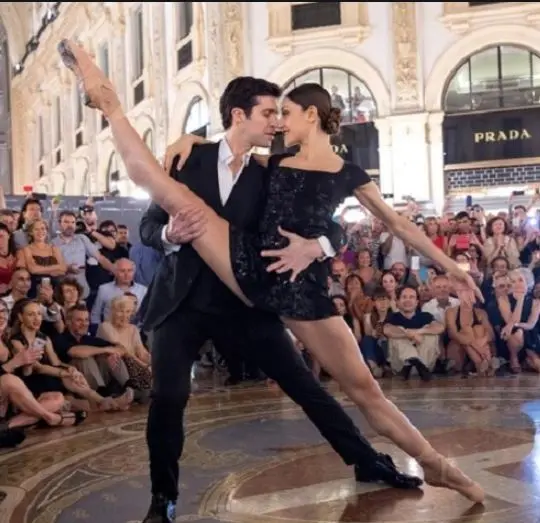 "Voglio dare un segnale di speranza": Bolle riporta la danza a Milano