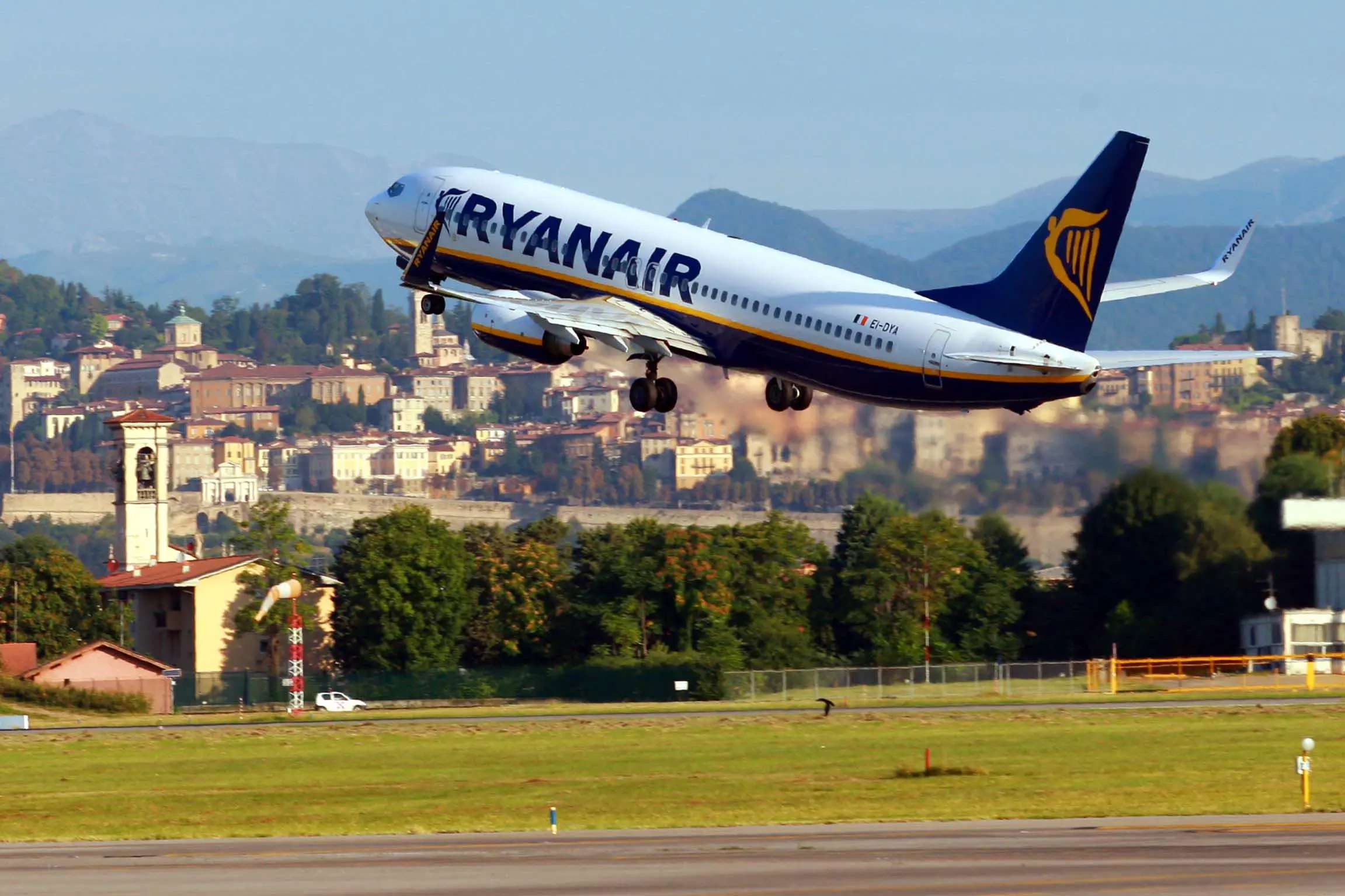 Ryanair, sciopero mercoledì 25 luglio: ecco le informazioni