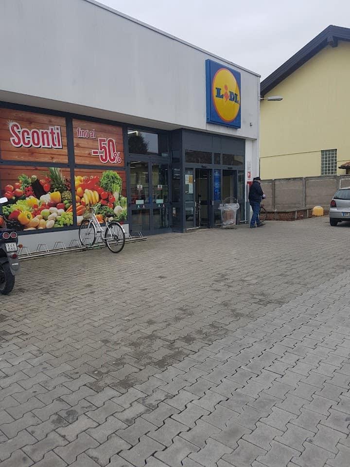 Canegrate Colpo Al Supermercato Lidl Rapinatore In Fuga Con Il Bottino