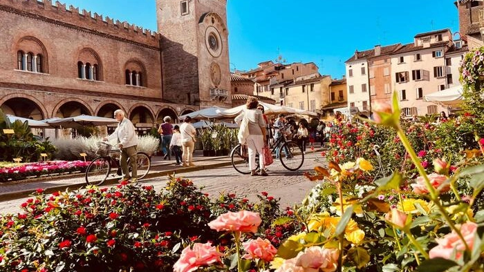 Mantova Fiorita, tour colorato e profumato nelle vie del centro città. Il programma